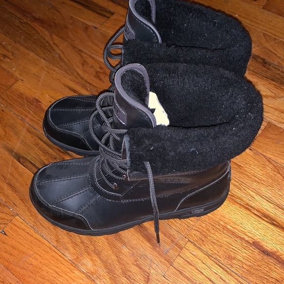 EUC Ugg Boots Sz 6 - Picture 2 of 4